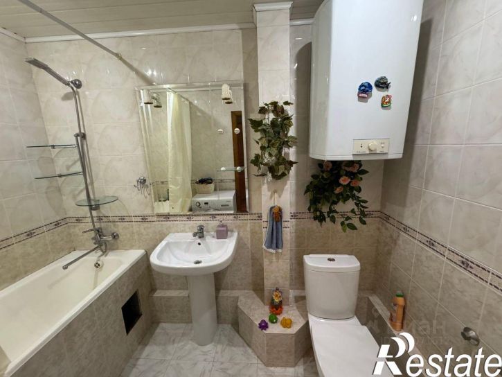 3-комн квартира улица Хрусталёва, 87,  д. 87