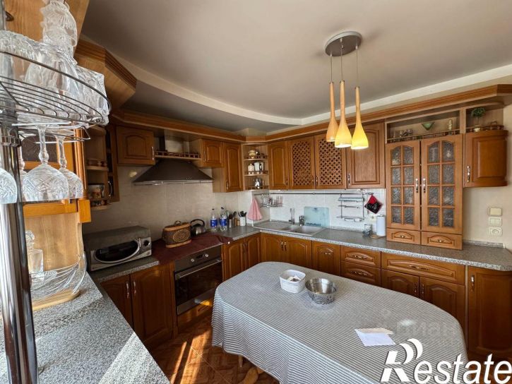 3-комн квартира улица Хрусталёва, 87,  д. 87
