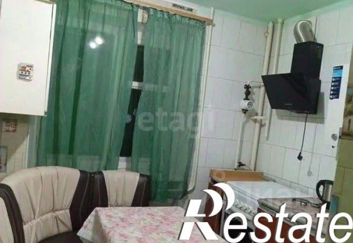 3-комн квартира улица Первушина, 12,  д. 12