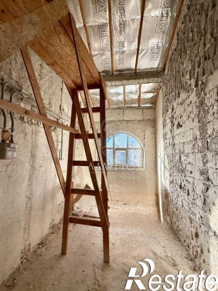 4-комн квартира Античный проспект, 4,  д. 4