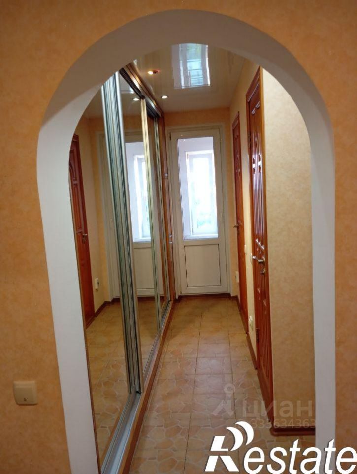 2-комн квартира проспект Октябрьской Революции, 23 к3,  д. 23 к3