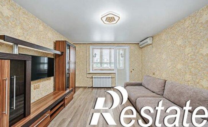 2-комн квартира улица Хрусталёва, 137,  д. 137