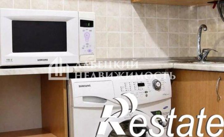 2-комн квартира проспект Генерала Острякова, 9А,  д. 9А