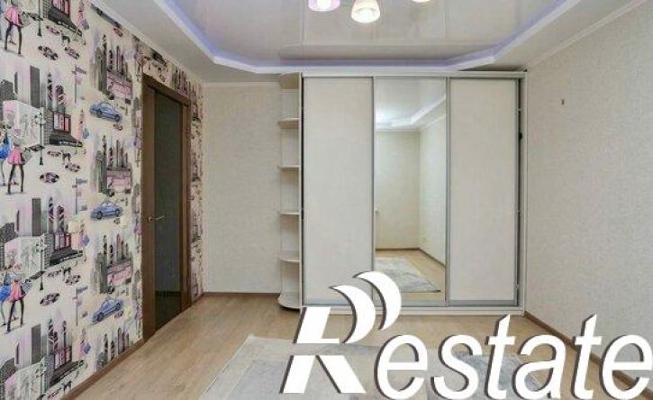3-комн квартира Столетовский проспект, 24,  д. 24