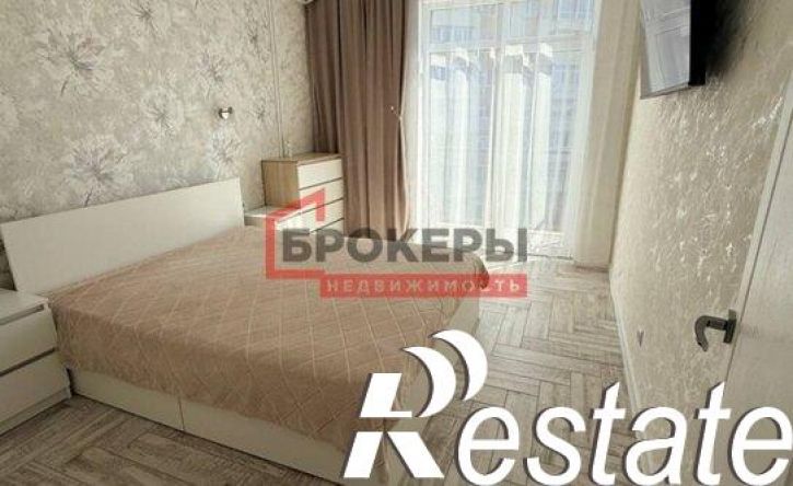 2-комн квартира улица Челнокова, 14/20,  д. 14/20
