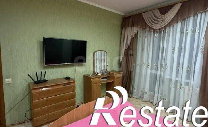 4-комн квартира улица Гоголя, 52,  д. 52