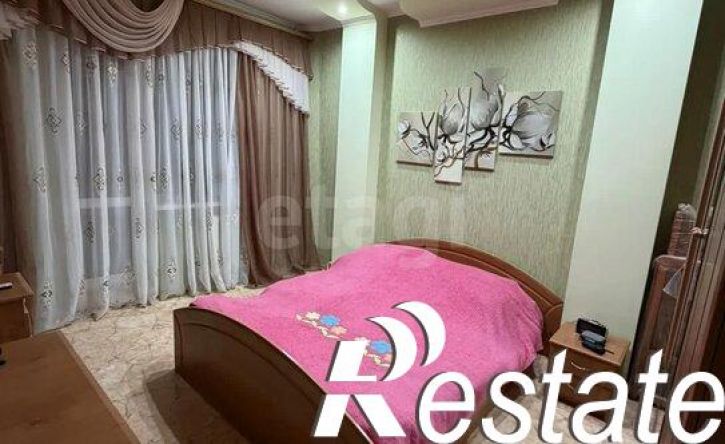 4-комн квартира улица Гоголя, 52,  д. 52