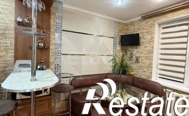 4-комн квартира улица Гоголя, 52,  д. 52