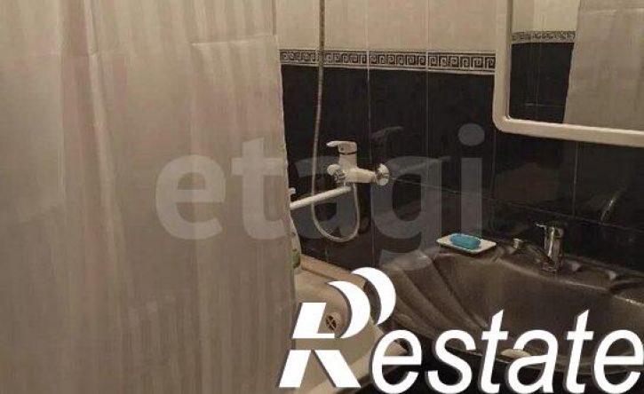 4-комн квартира улица Генерала Захарова, 23,  д. 23