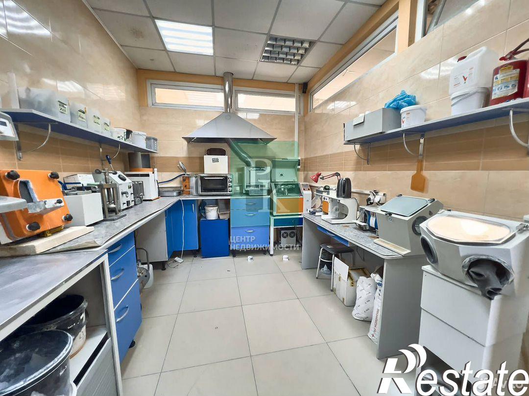 Купить офис, помещение под офис за 7 000 000 рублей на проспект Победы, 1А