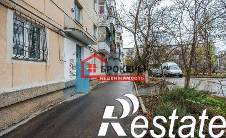 2-комн квартира улица Маршала Крылова, 21,  д. 21