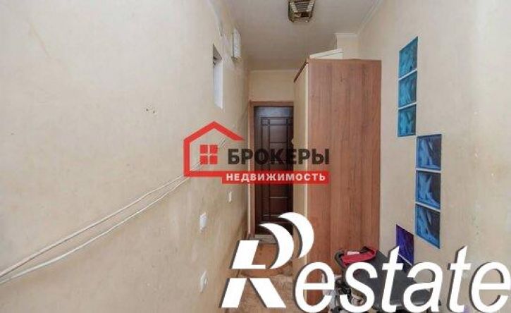 2-комн квартира улица Маршала Крылова, 21,  д. 21