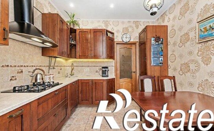 3-комн квартира улица Генерала Петрова, 1,  д. 1