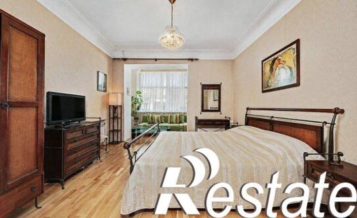 3-комн квартира улица Генерала Петрова, 1,  д. 1
