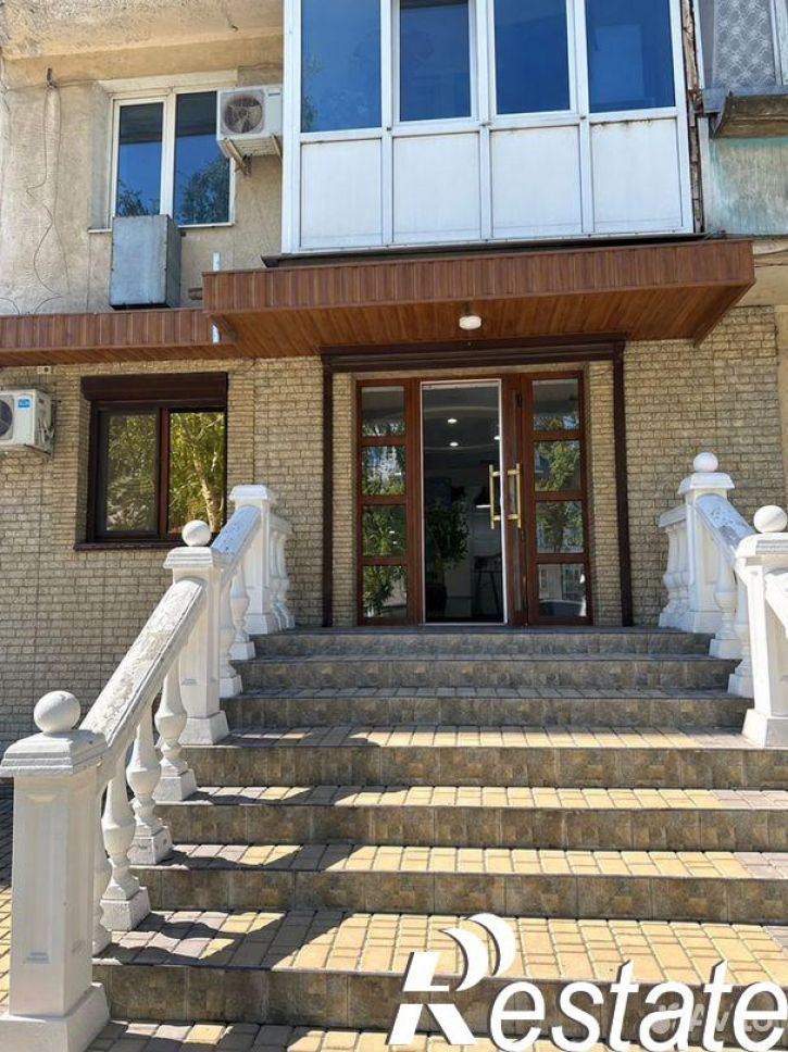 Торговое помещение улица Толстого, 11,  д. 11