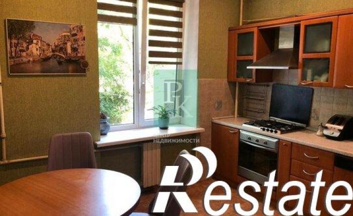 4-комн квартира улица Гоголя, 24,  д. 24