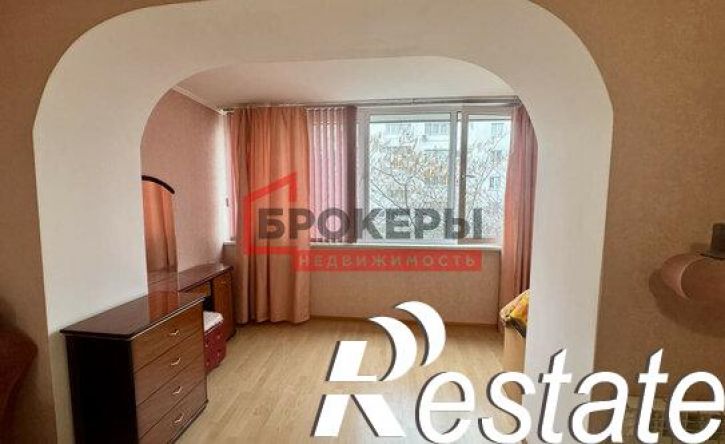 3-комн квартира проспект Октябрьской Революции, 42,  д. 42