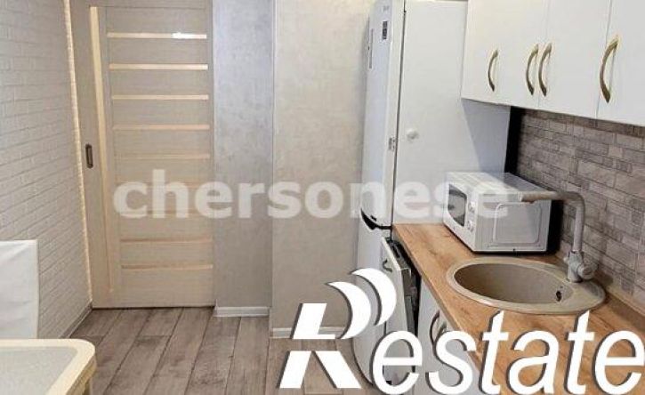 3-комн квартира улица Комбрига Потапова, 22,  д. 22