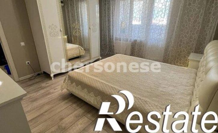 3-комн квартира улица Комбрига Потапова, 22,  д. 22
