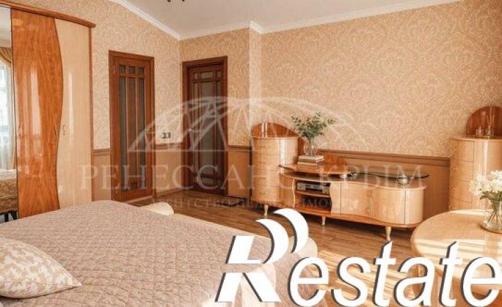 5-комн квартира улица Куликово Поле, 3,  д. 3