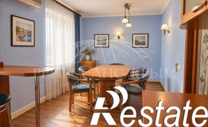 5-комн квартира улица Куликово Поле, 3,  д. 3