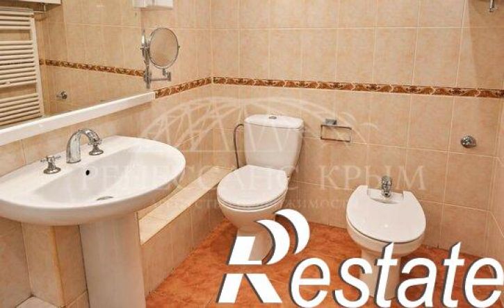 5-комн квартира улица Куликово Поле, 3,  д. 3