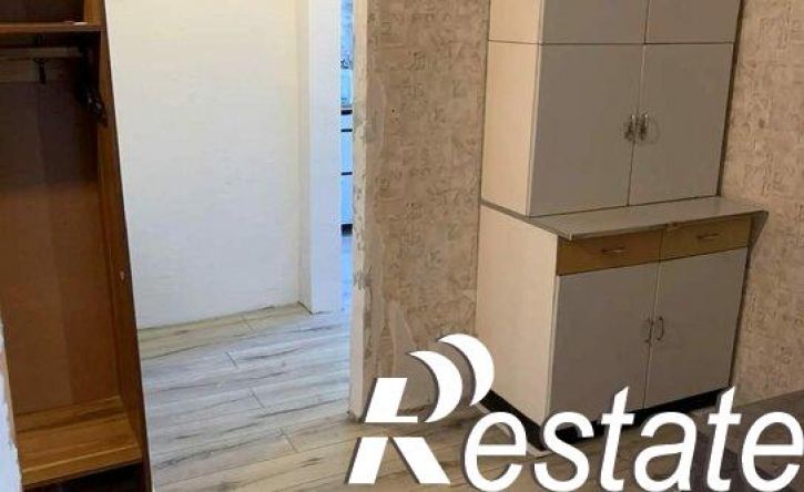 1-комн квартира проспект Октябрьской Революции, 52А,  д. 52А