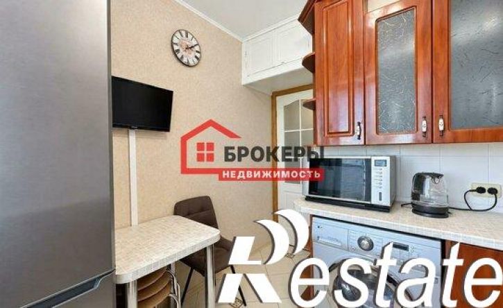 2-комн квартира проспект Октябрьской Революции, 59,  д. 59