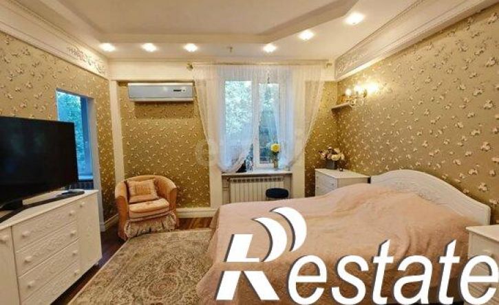 2-комн квартира спуск Шестакова, 1,  д. 1