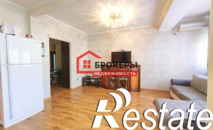 3-комн квартира Античный проспект, 52,  д. 52
