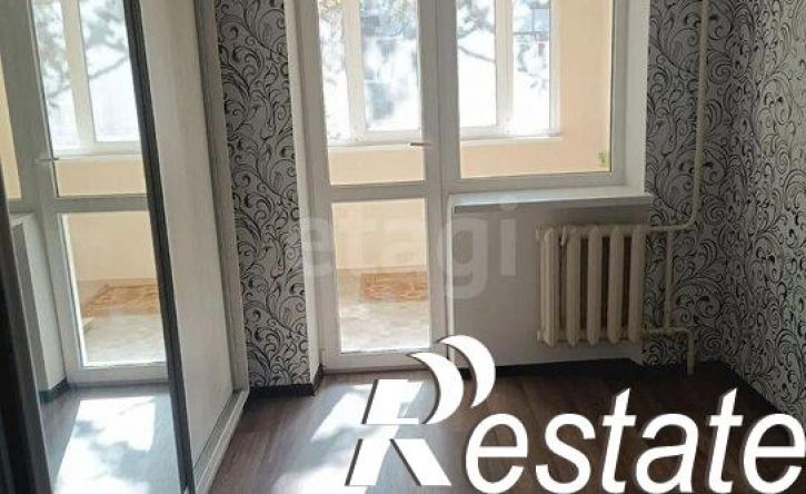 3-комн квартира Таврическая улица, 18,  д. 18