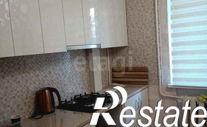 3-комн квартира Таврическая улица, 18,  д. 18