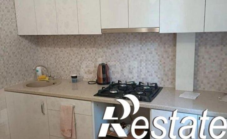 3-комн квартира Таврическая улица, 18,  д. 18