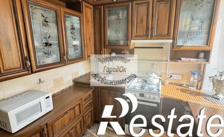 3-комн квартира Строительная улица, 14,  д. 14