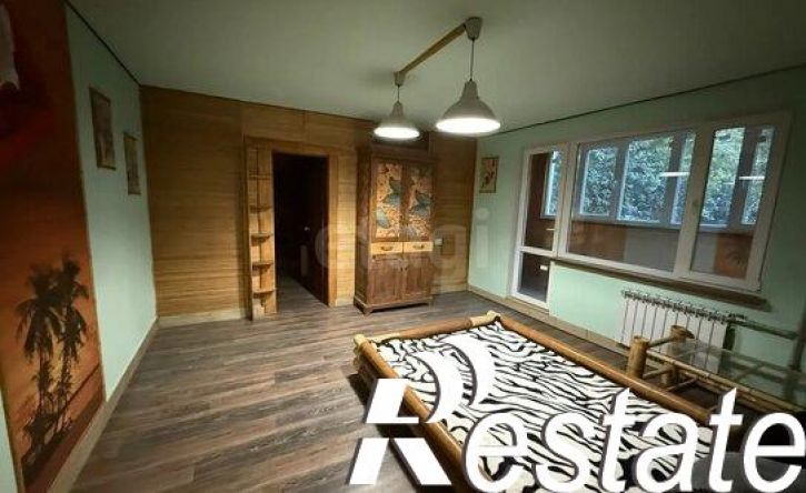4-комн квартира улица Громова, 62,  д. 62