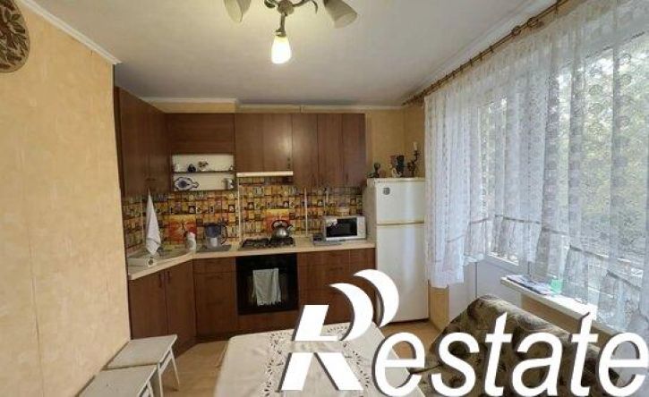 3-комн квартира проспект Победы, 35,  д. 35