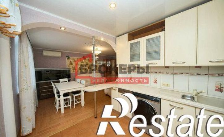 4-комн квартира улица Ефремова, 24Г,  д. 24Г