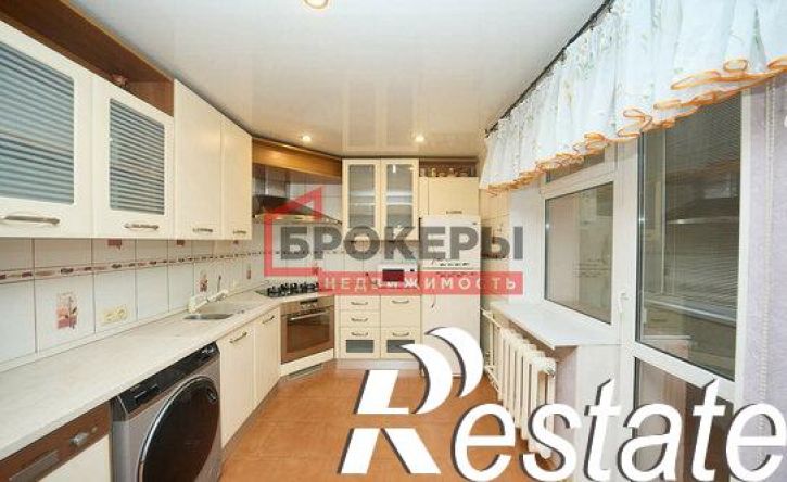 4-комн квартира улица Ефремова, 24Г,  д. 24Г