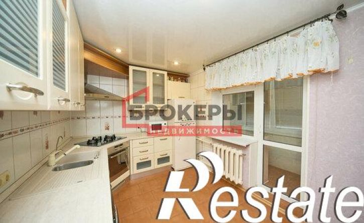 4-комн квартира улица Ефремова, 24Г,  д. 24Г