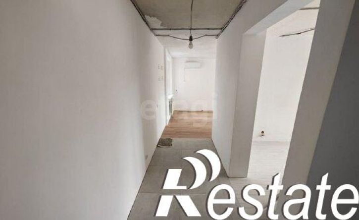 2-комн квартира 1-й микрорайон, 34,  д. 34