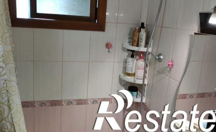 4-комн квартира проспект Октябрьской Революции, 57,  д. 57