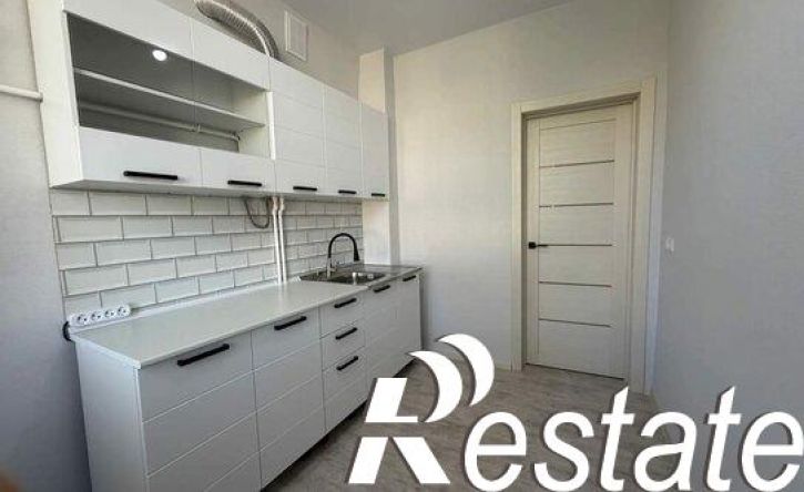 3-комн квартира улица Адмирала Макарова, 19,  д. 19