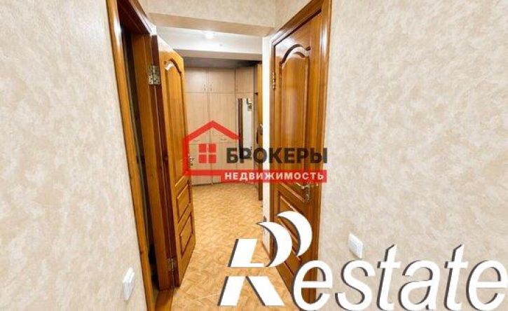 3-комн квартира улица Ефремова, 24Г,  д. 24Г