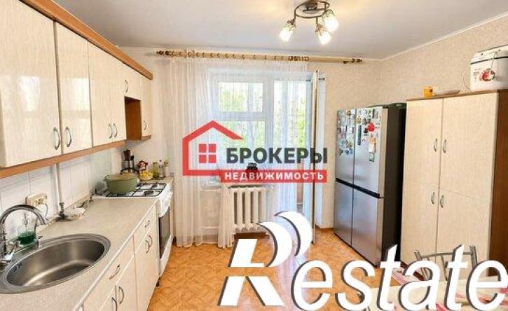 3-комн квартира улица Ефремова, 24Г,  д. 24Г