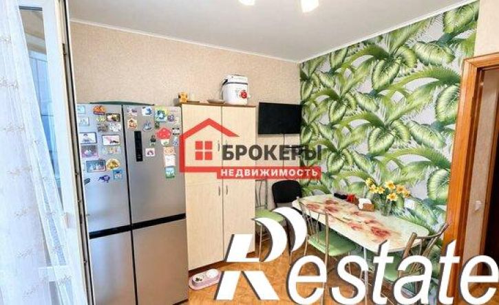 3-комн квартира улица Ефремова, 24Г,  д. 24Г