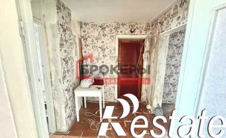 2-комн квартира проспект Октябрьской Революции, 23 к2,  д. 23 к2