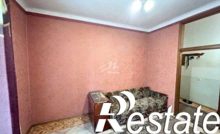 2-комн квартира улица Героев Севастополя, 12,  д. 12